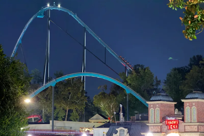 Six Flags Over Georgia reopens days after roller coaster death