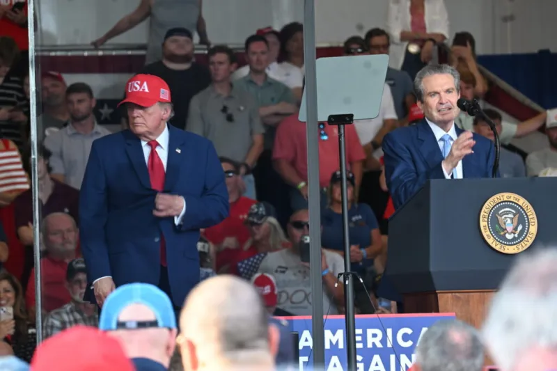 Trump urges supporters to 'pretend' he's on the ballot as he campaigns with Georgia Republicans