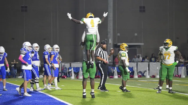 THE BLITZ: No. 8 Dublin def. A.C.E Academy 60-14