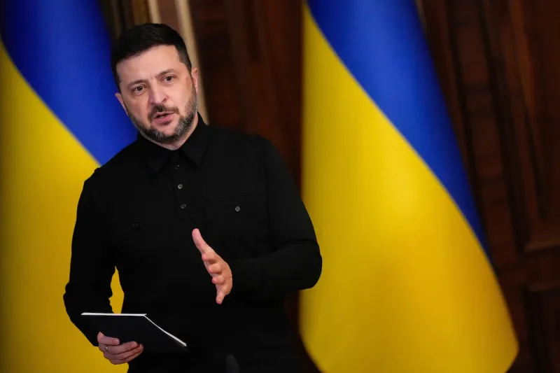 Zelenskyy urges support for new US sanctions on Russia after Trump puts them on hold