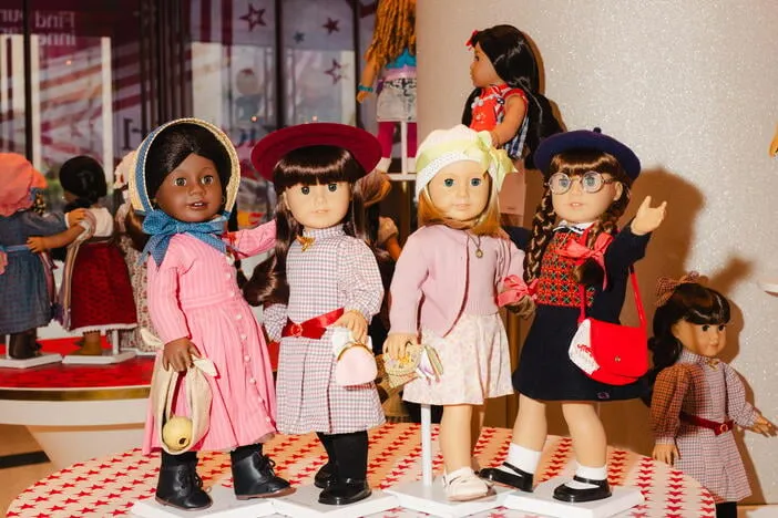 American Girl Samantha grows up with her first fans, as the company turns 40