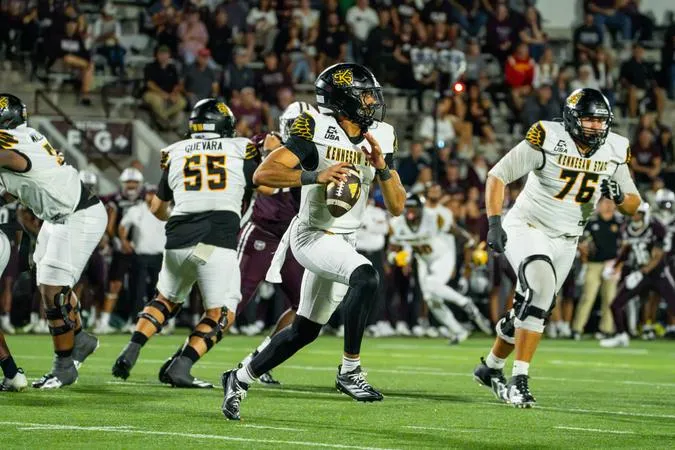 Owls Return Home to Host Longtime Foe Liberty on Thursday
