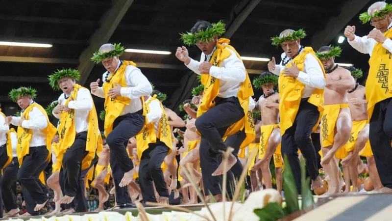 'He Lei Hookahi' marks 100 years of summer sessions at University of Hawaii at Mnoa
