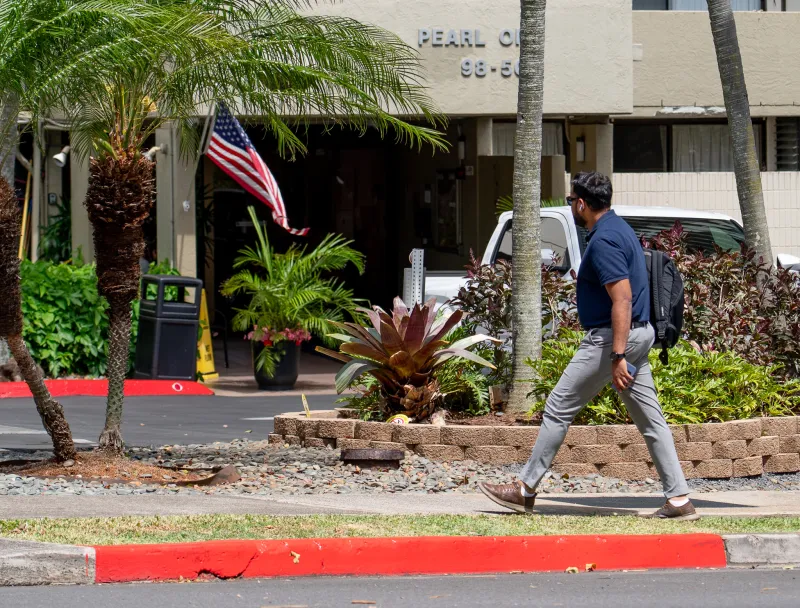 Vigilante Curb Painting Has Aiea Resident Seeing Red