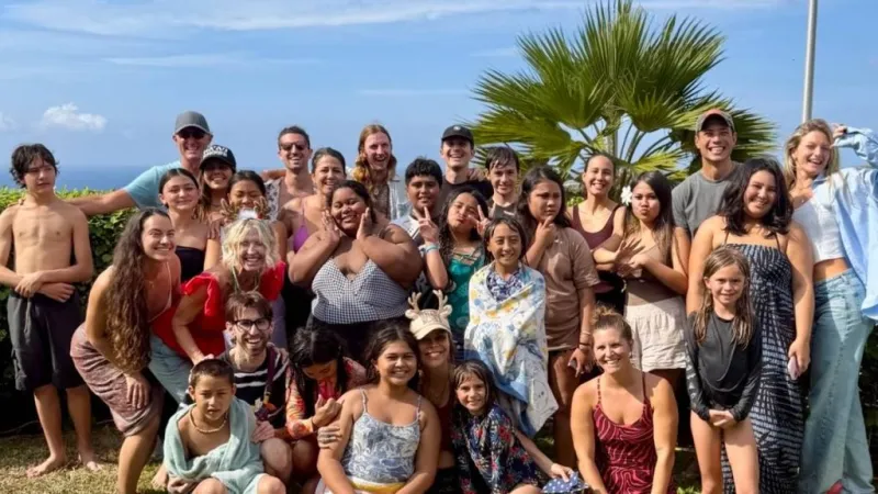 Oceanfront benefit dinner at Kona Salt Farm for nonprofit helping kids aging out of foster system