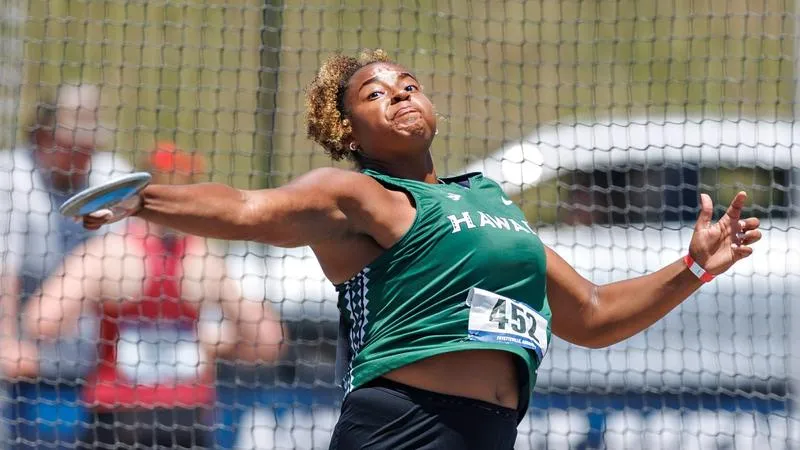Rainbow Wahine Deliver Solid Finish at NCAA First Round