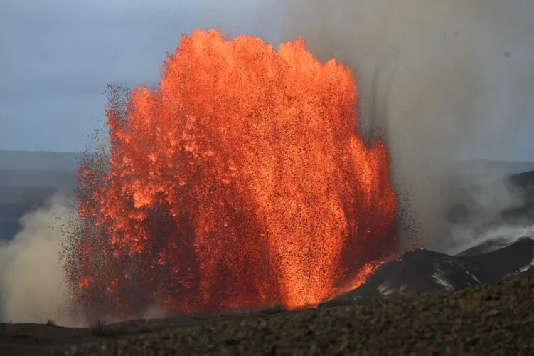 Kilauea sets record for lava fountaining episodes in any 1 eruption