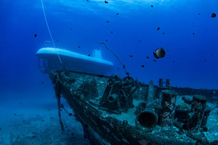 Atlantis Submarines resumes Lahaina Harbor tours