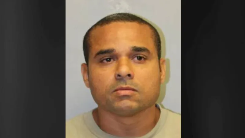 Hilo man charged after hitting pregnant girlfriend and 2-year-old with 16-month-old present