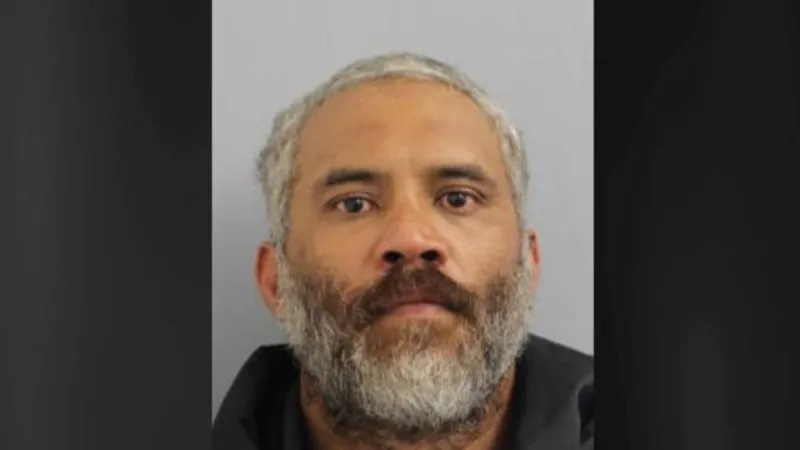 Hawaii Island police seeking 43-year-old wanted on outstanding $50,000 warrant