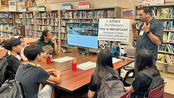 Grad students sharpen research communication skills through community outreach
