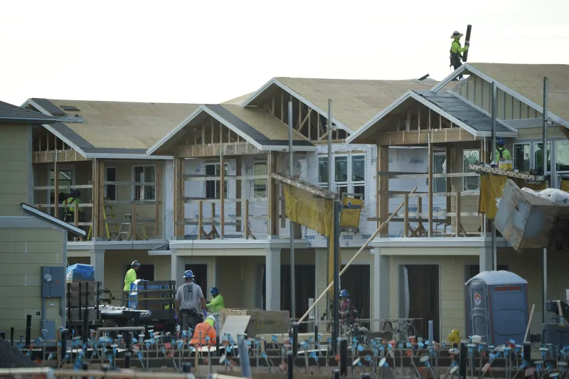 Honolulu Building Permits Moving Faster For Homes, Slower For Businesses