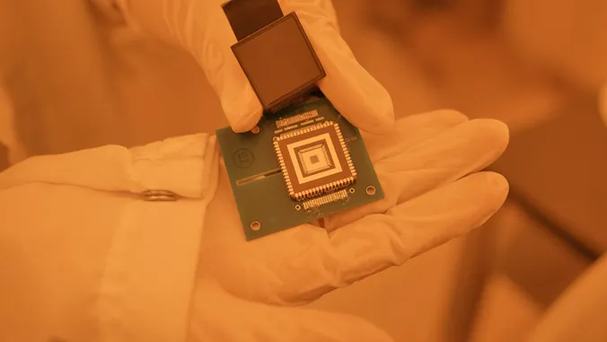 UH students gain pathway into semiconductor boom