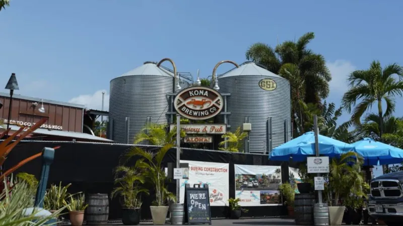 Business Monday: Kona Brewing's historic Kona Pub creating beer garden entrance to make waiting enjoyable