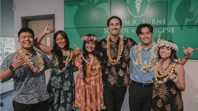 Newest Imi Hola grads celebrate move to medical school