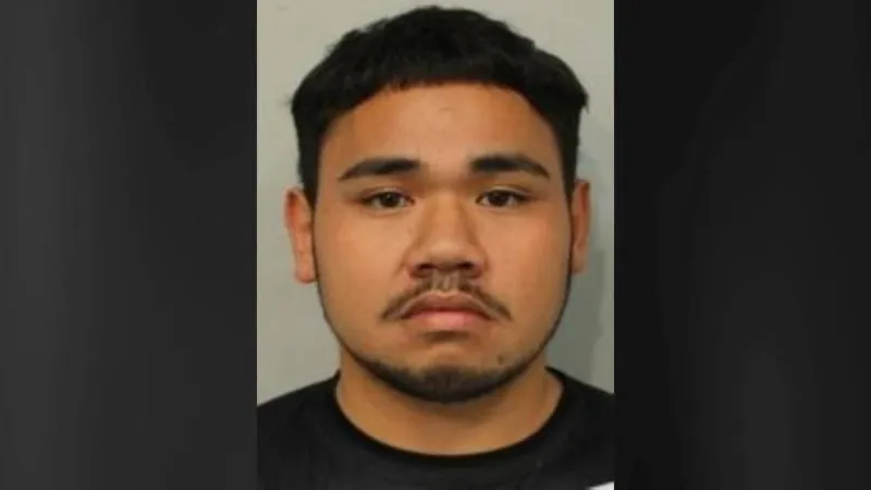 23-year-old Honokaa man allegedly uses social media to entice 14-year-old girl into sex acts