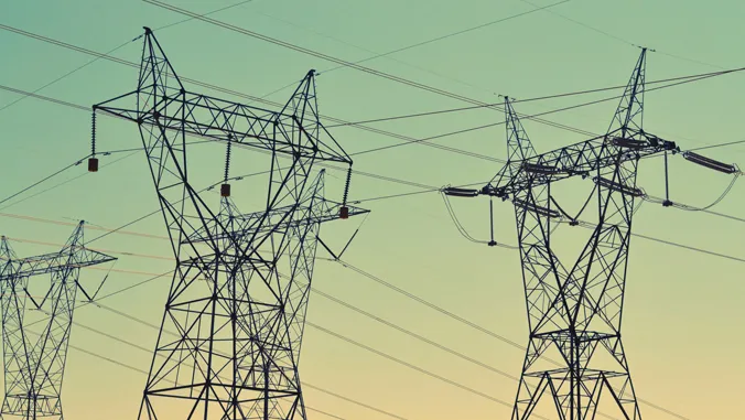 Lowest-cost path for Oahu's electricity future identified in new UHERO report