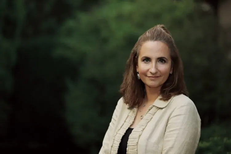 Georgia Garvey: In Days of Yore, Adrift on Waves of Chianti