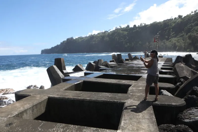 US Army Corps of Engineers to host info session about Lauphoehoe breakwater repairs