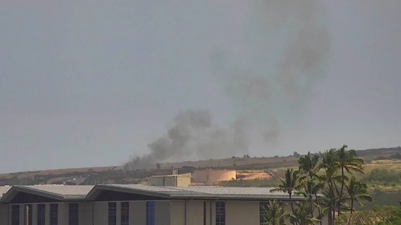 UPDATE: Portion of Hina Lani Street in Kona reopen after closure because of brush fire