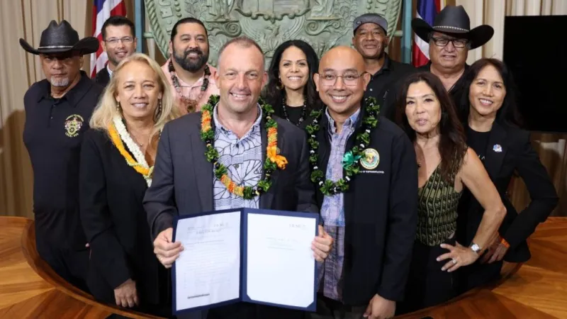 Measures related to Hawaii film industry, state's 'blue economy' become law with Green's signature