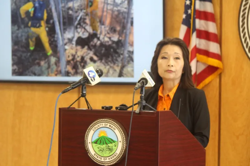 Governor calls for lieutenant governor's resignation after she, 4 others indicted on bribery, corruption charges