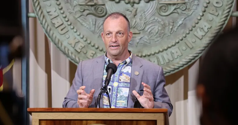 Green faces little opposition in gubernatorial reelection bid, political corruption at the top, Honolulu rail to be completed a year late, Hurricane Fausto to weaken...