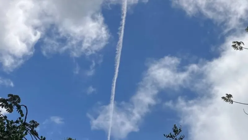 Curious case of a conspicuous cloud lights up social media