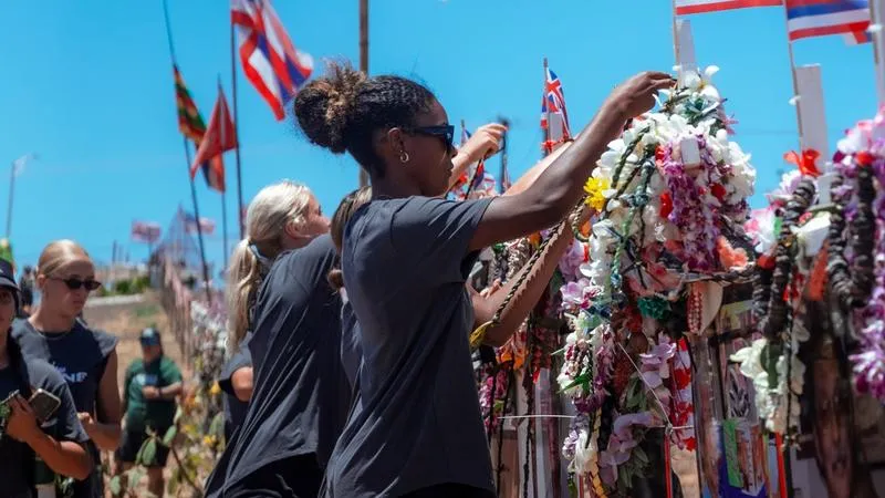 Culture and Community: Maui Trip Shapes 'Bows' Perspective