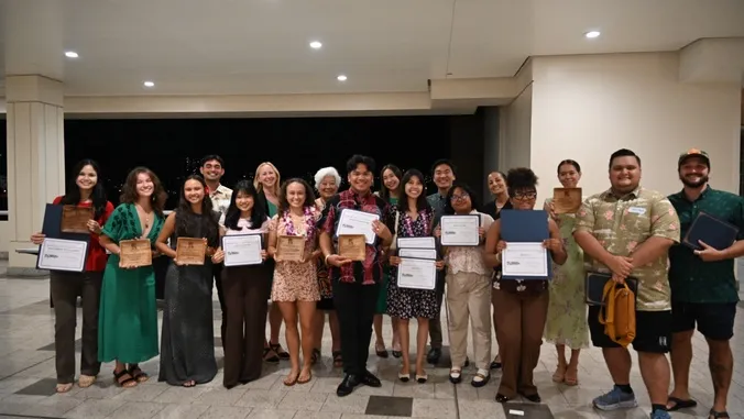UH Mnoa student journalists swept top statewide honors