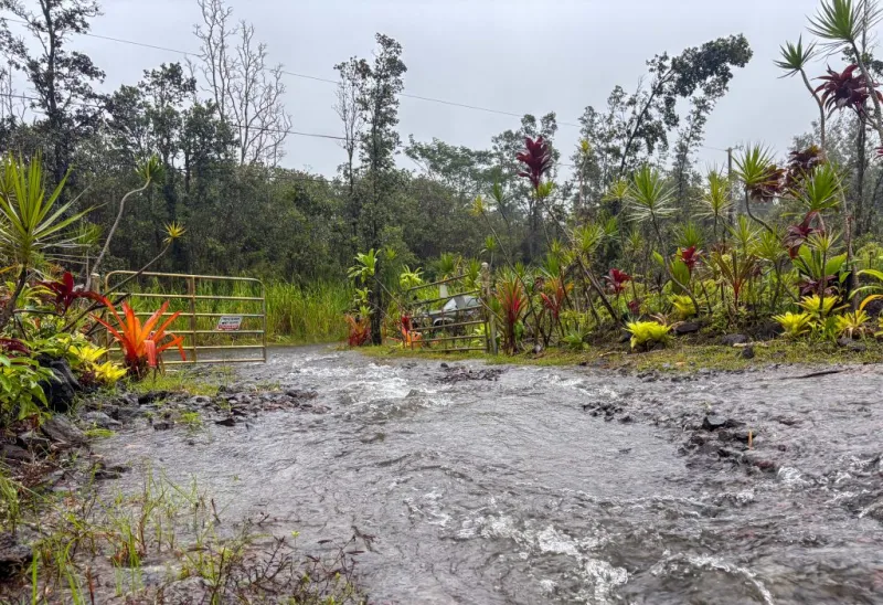 Hurricane Lala already causing havoc on Big Island with power outages, flooding, 130 people in shelters