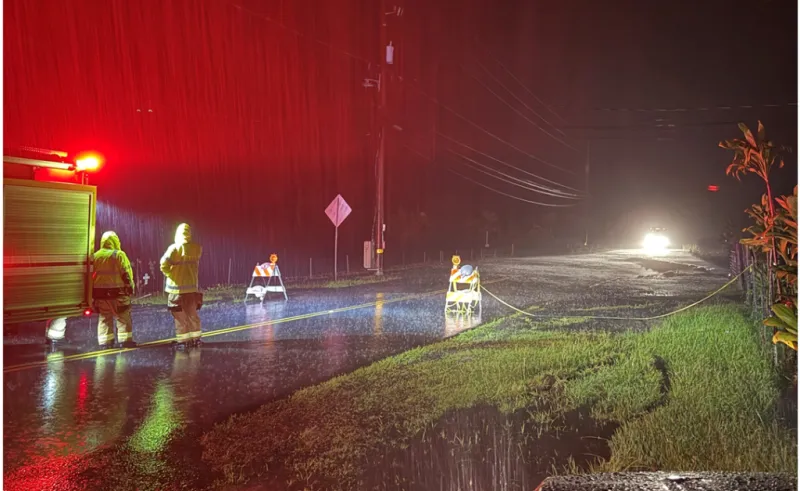 PHOTOS: Hawai'i National Guard provides aid, rescues ambulance crew during Hurricane Lala