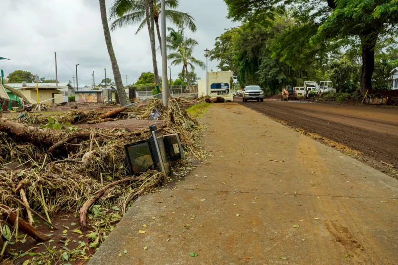 Department of Transportation reports that no Hawaii Island communities remain isolated