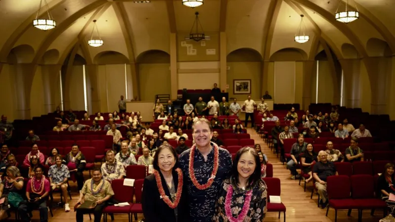 Outstanding employees of Hawaii Department of Accounting and General Services honored with awards