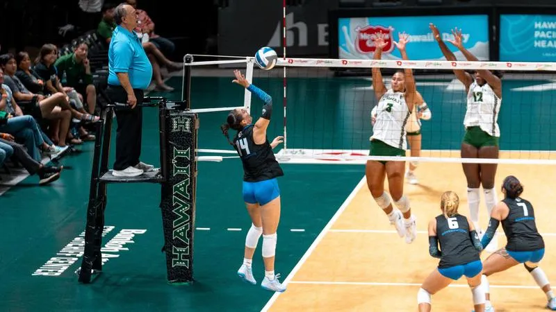 Volleyball Sweeps Anchorage in Regular Season Opener