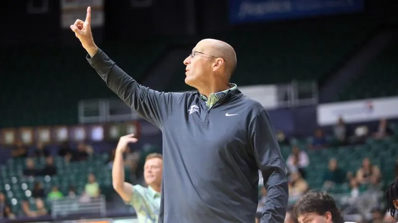 Men's Basketball Finalizes 2026-27 Squad