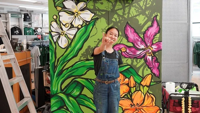 New bookstore mural celebrates UH Mnoa through art and nature