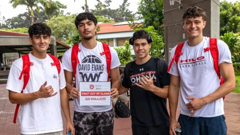 UH System News Image of the Week: UH Hilo first day of class