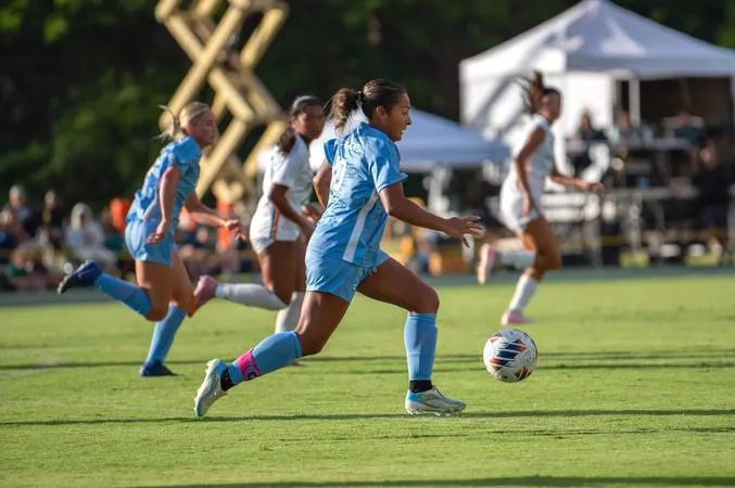 Almanza Scores First HPU Goal in 4-1 Loss