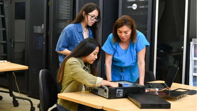 Hawaiis new push for living-wage career pathways