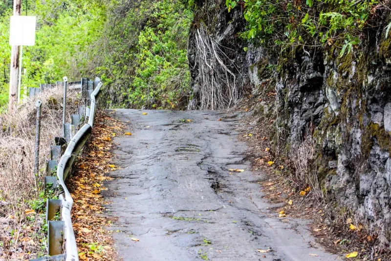 Waipio Valley Road traffic emergency zone to continue to November