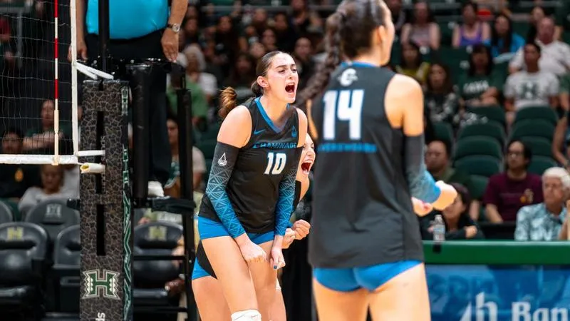 Women's Volleyball Victorious in Home Opener