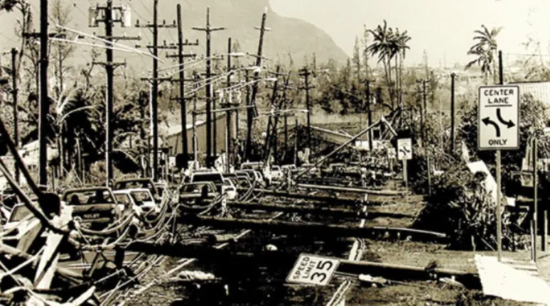 Major Hurricane Lowell has Kaua'i residents remembering devastation of 'Iniki 34 years ago