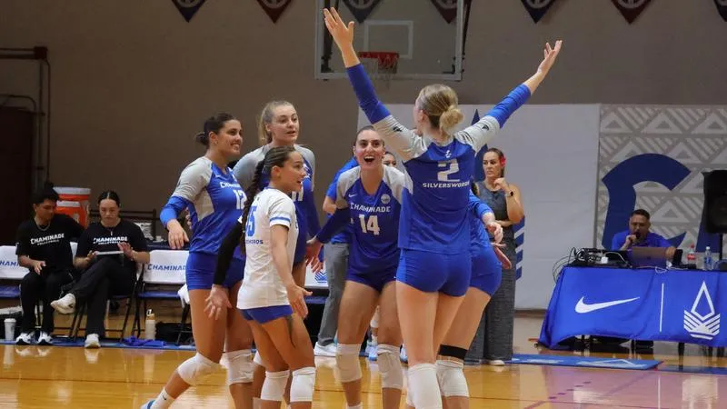 Volleyball Completes Undefeated Challenge Slate