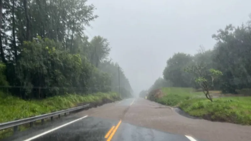 Portion of Highway 11 closes during flash flood warning in Ka