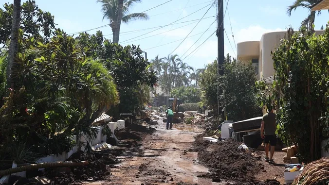 Hurricane Lowell brought 100+ mph winds, heavy rainfall to Kauai, Niihau