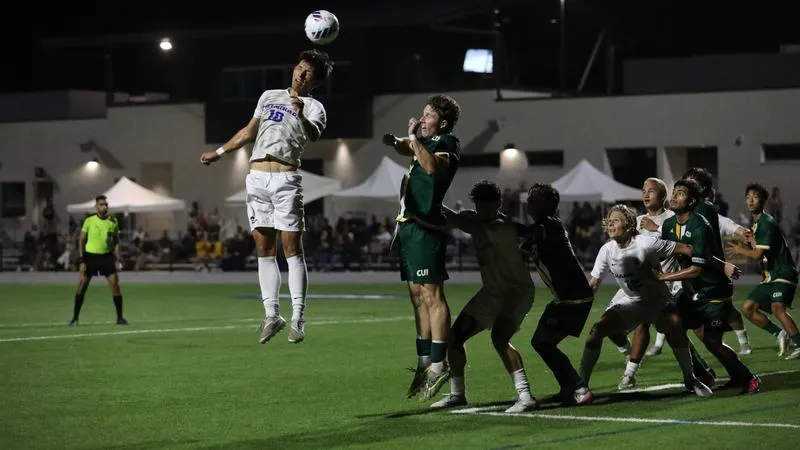 Men's Soccer Ends Mainland Trip at Vanguard