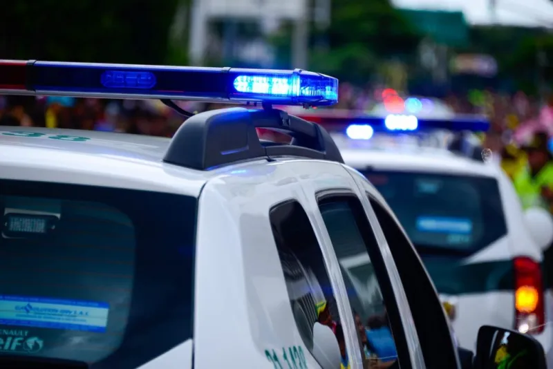 6 people injured after pickup truck crashes in Hilo storefront