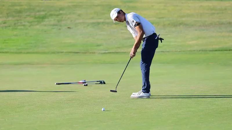 Men's Golf Opens Season in 5th Place