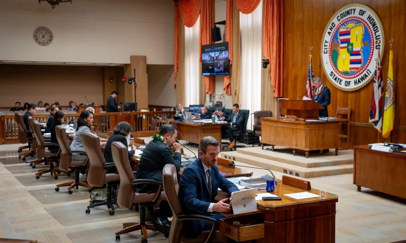 The Sunshine Blog: Game Of Thrones At The Honolulu City Council